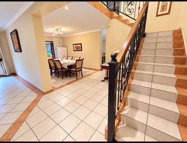 6 BEDROOM PROPERTY TO RENT IN MORELETAPARK